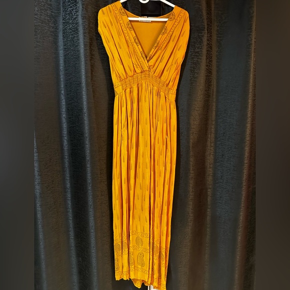 Lapogee Dresses & Skirts - Lapogee yellow dress